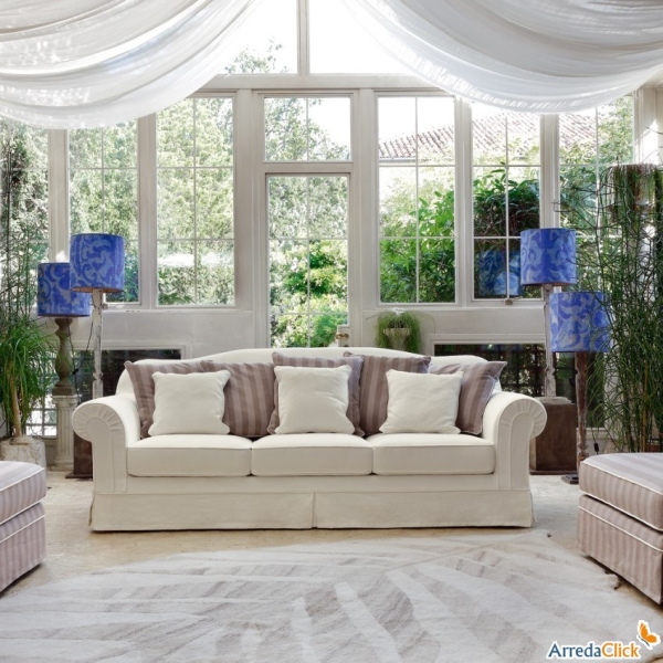 Idee divani bianchi pelle ecopelle o tessuto for Divani in stoffa