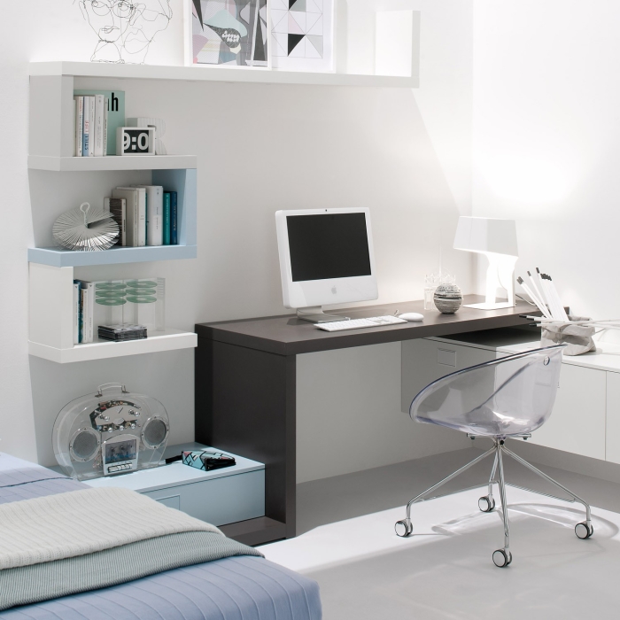 Idee scrivania ricavare l 39 angolo studio perfetto per i for Scrivania per soggiorno